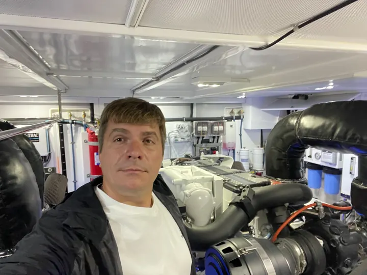 Professional yacht engine room checks